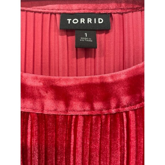 Torrid Womens Red Sleeveless Pleated Goddess Velvet Tank Top Size 1 - Picture 5 of 9